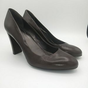 Calvin Klein Olive Pumps